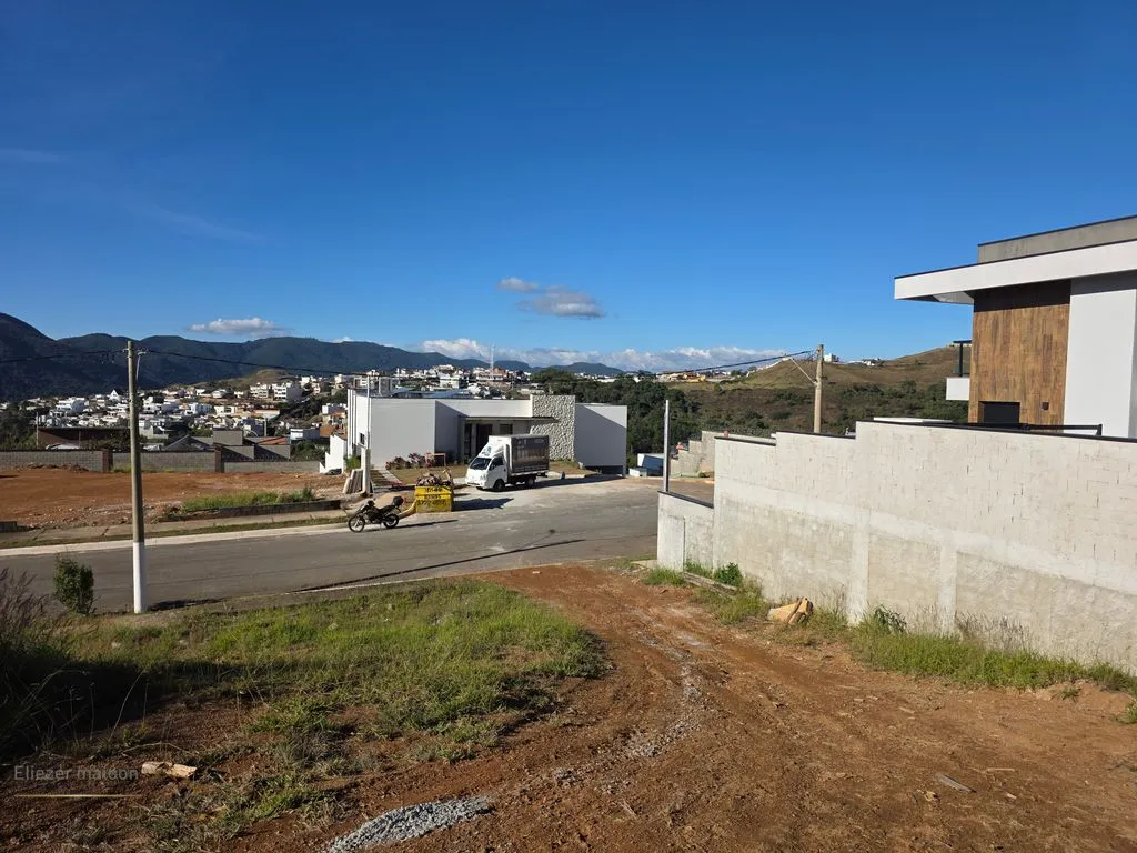 Imagem Terreno a venda em condominio fechado bairro Centre Ville em Poços de Caldas MG