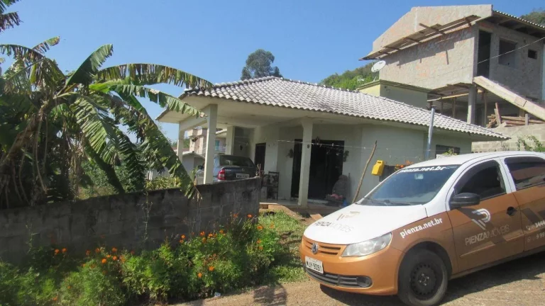 Imagem Casa para Venda em Concórdia, Sintrial, 3 dormitórios, 1 banheiro