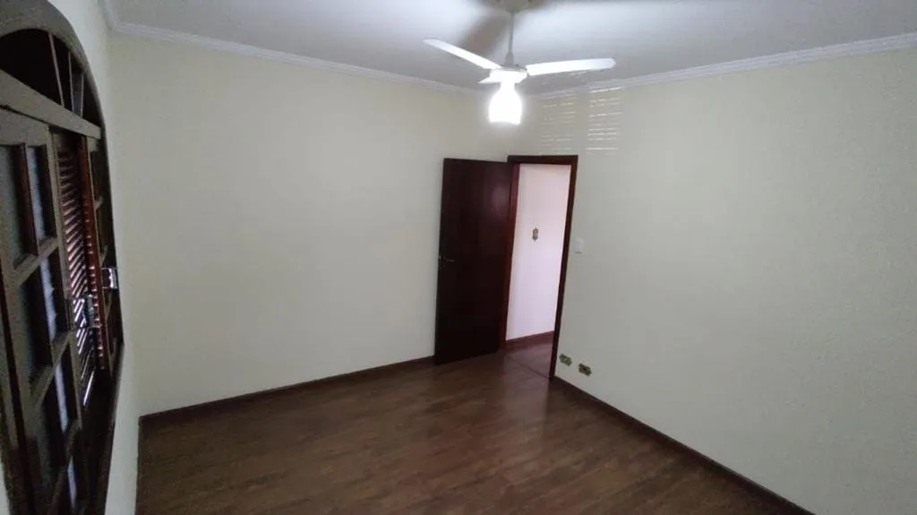 Imagem Casa à venda 3 Quartos, 2 Vagas, 125M², Vila São Geraldo, Taubaté - SP