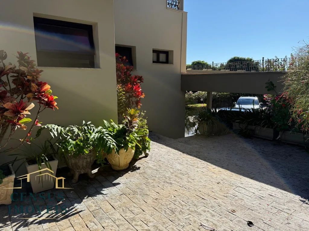 Foto do imóvel: Casa à venda em condomínio Marambaia, Vinhedo-SP: 4 quartos, 2 suítes, 3 salas, 2 banheiros, 4 vagas, 365, 70 m². em Condomínio Marambaia