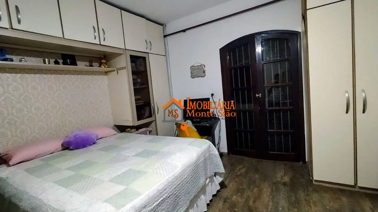 Imagem Sobrado com 3 dormitórios à venda, 247 m² por R$ 650.000,00 - Picanço - Guarulhos/SP