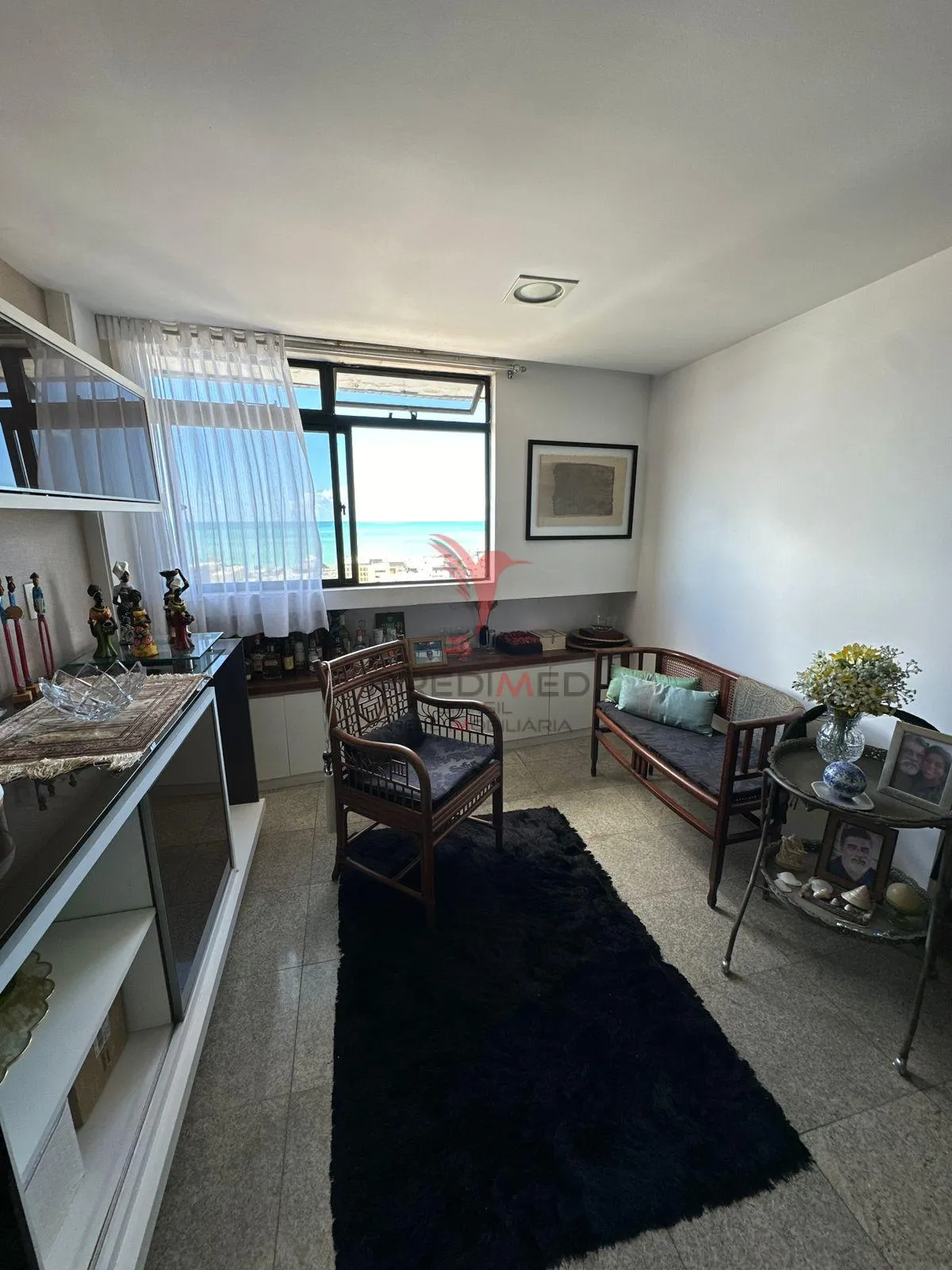 Imagem Vende-se belo apartamento com 3 Suites em Manaira, com vista definitiva para o mar