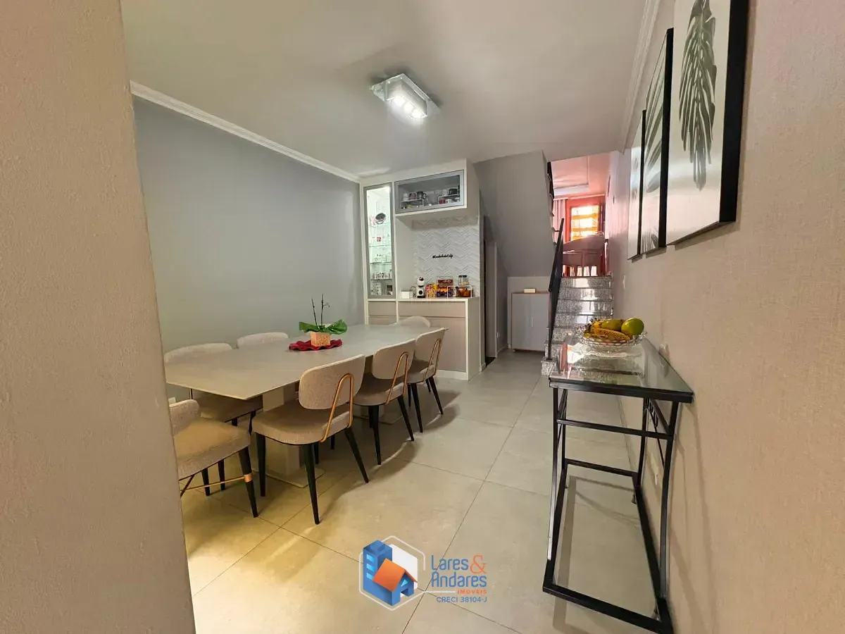 Imagem Sobrado para venda em Vila Constança com 3 quartos, sendo 3 suítes, 123m²