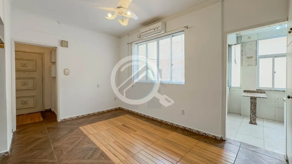 Imagem Ótima oportunidade na Cidade Baixa! Apartamento de 3 dormitórios, sendo 2 suítes, desocupado, hal...