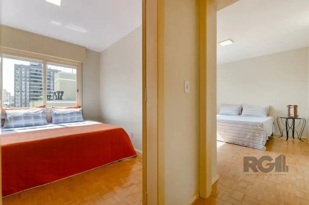 Imagem Apartamento de 2 dormitórios no bairro Menino Deus