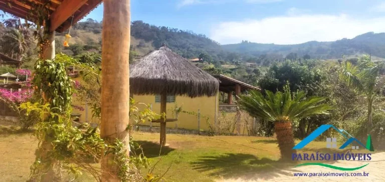 Imagem Viva em Grande Estilo: Casa com 5 Quartos e Piscina - Itapeva