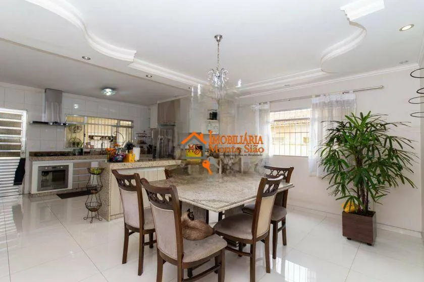 Imagem Sobrado com 3 dormitórios à venda, 200 m² por R$ 1.100.000,00 - Cocaia - Guarulhos/SP