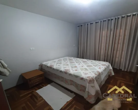 Imagem Sobrado de três dormitórios e amplo quintal na Vila Esperança em Jundiaí