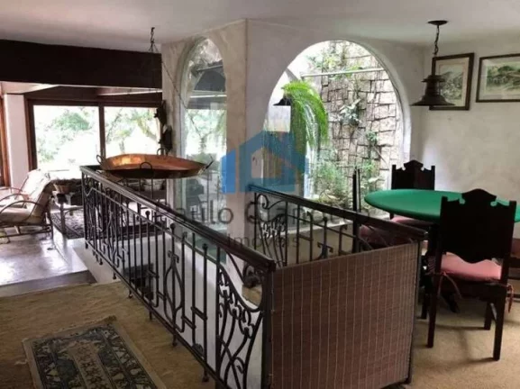 Imagem Casa de Alto Padrão à venda na Granja Viana