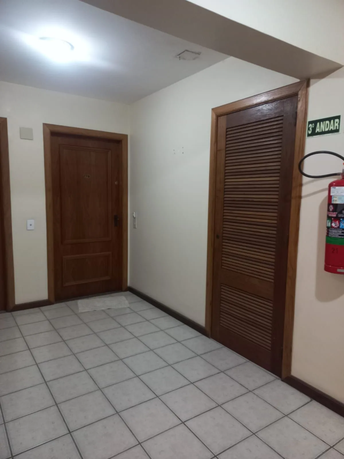 Imagem Apartamento reformado no coração da Tristeza