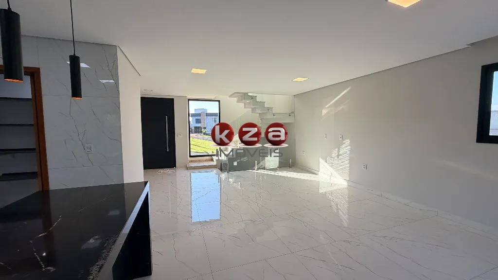 Imagem Imperdível Casa em Condomínio à Venda em Valinhos-SP - Condomínio Villa do Sol, 3 Suítes, 2 Salas 240m²
