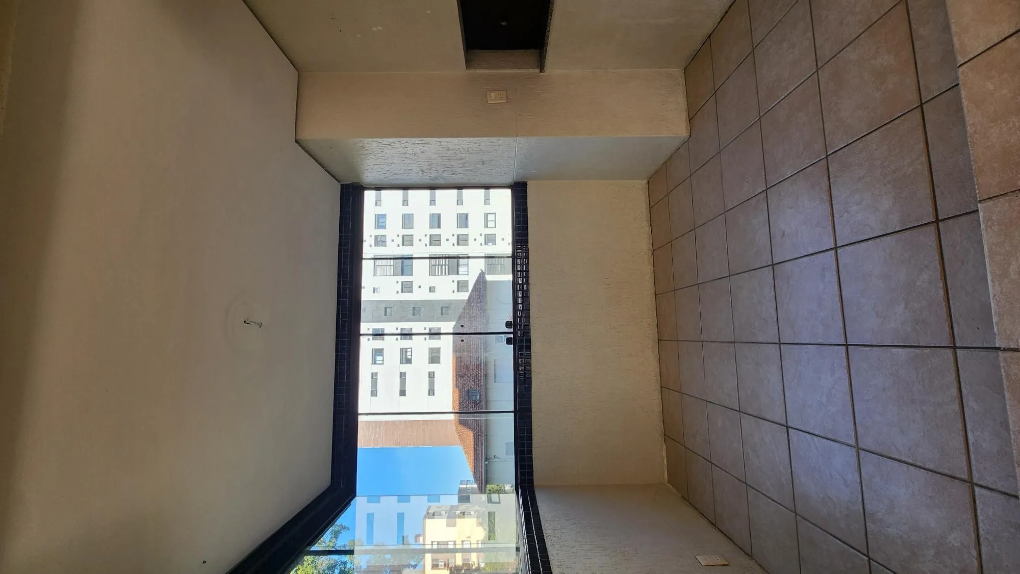 Imagem Apartamento de 103m² com 3 dormitórios, 1 suíte e 2 Vagas no Bairro Petrópolis