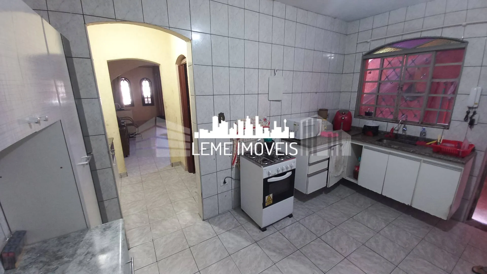 Imagem SOBRADO AMPLO ACEITA FINANCIAMENTO HABITACIONAL E UTILIZAÇÃO DO FGTS.