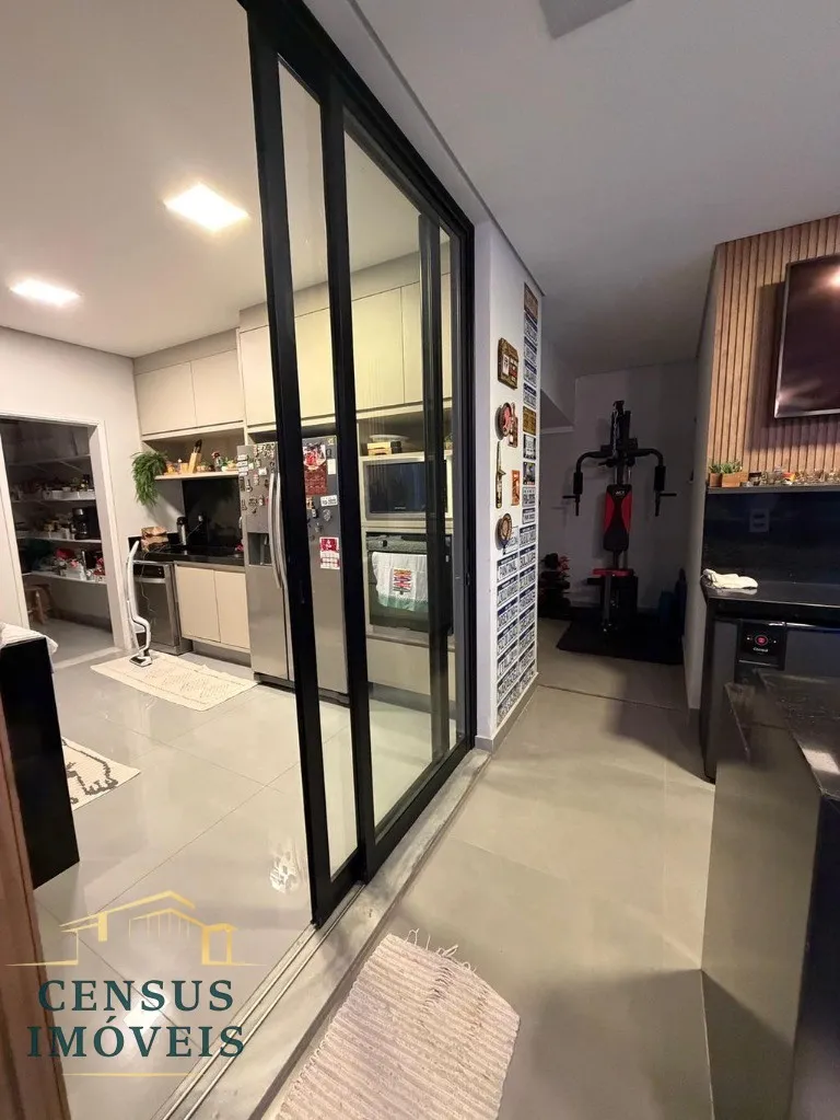 Imagem Casa para locação no Condomínio Mont'alcino, 3 suítes, piscina, bairro Jardim América em Valinhos.