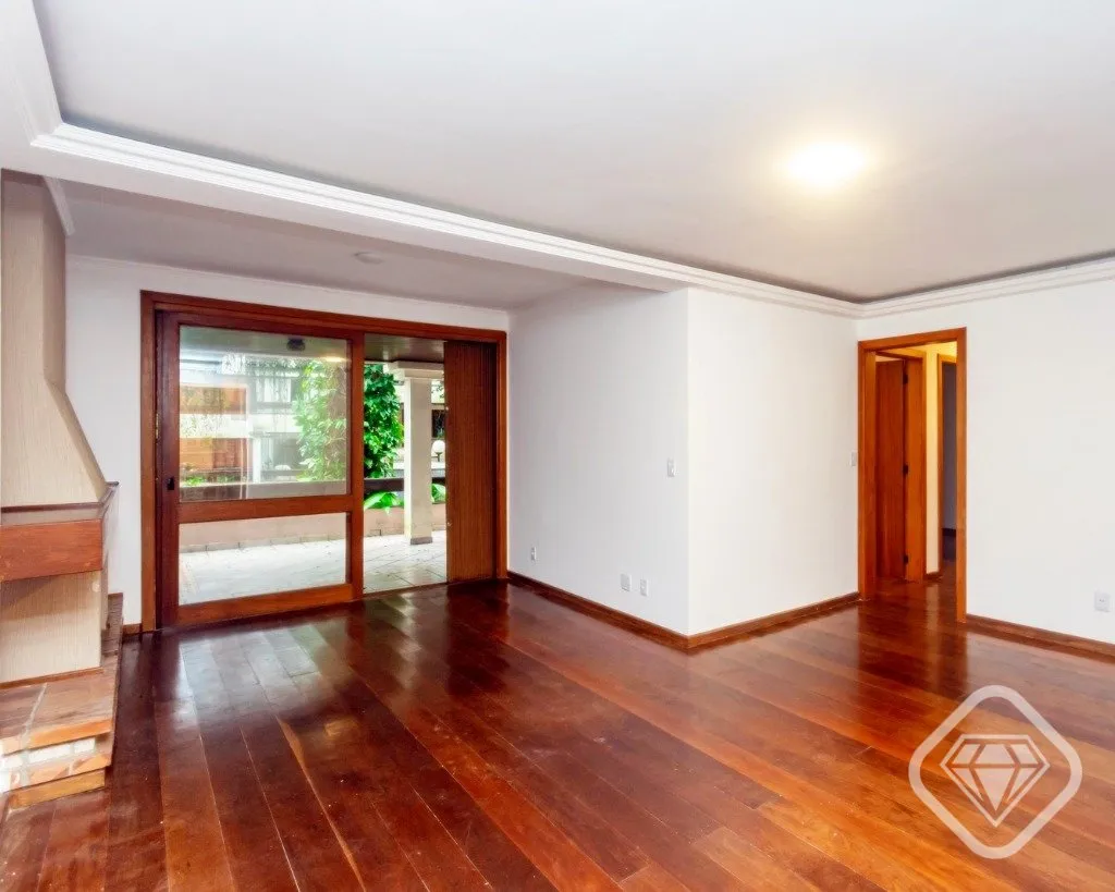 Imagem Apartamento térreo amplo, com pátio exclusivo e sacadão com churrasqueira em Ipanema, próximo à...