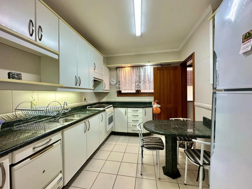 Imagem Apartamento 3 Dormitórios - Bairro Zona Nova
