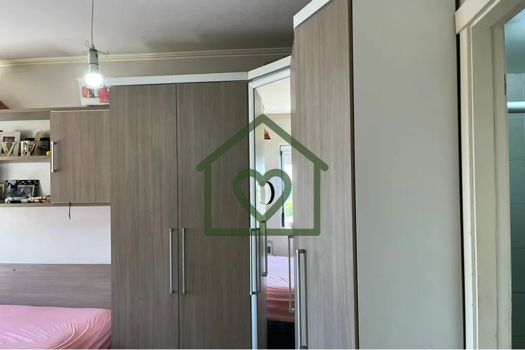Imagem Localizado no movimentado bairro Partenon, em Porto Alegre, este elegante apartamento situado na Av....