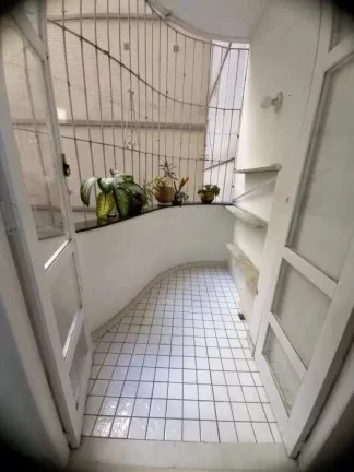 Imagem Kitnet à venda em Rio de Janeiro, Copacabana, com 1 quarto, 39m2