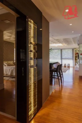 Imagem No bairro Petrópolis, 2 dormitórios,suite ,3 vagas