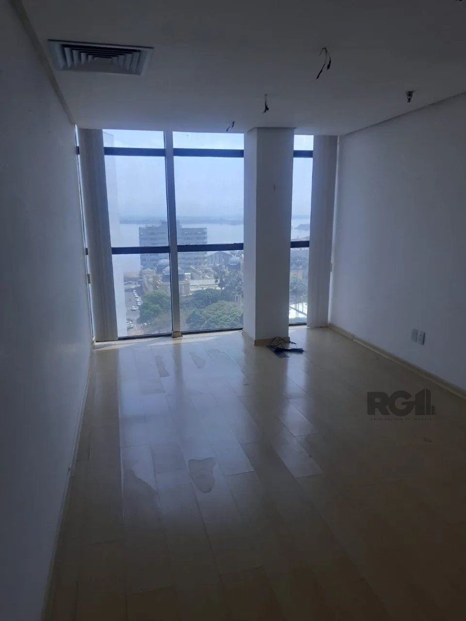 Imagem Sala Comercial à venda Centro Histórico Porto Alegre/RS