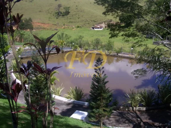 Imagem Sítio de Alto Padrão em Mairiporã / Terra Preta