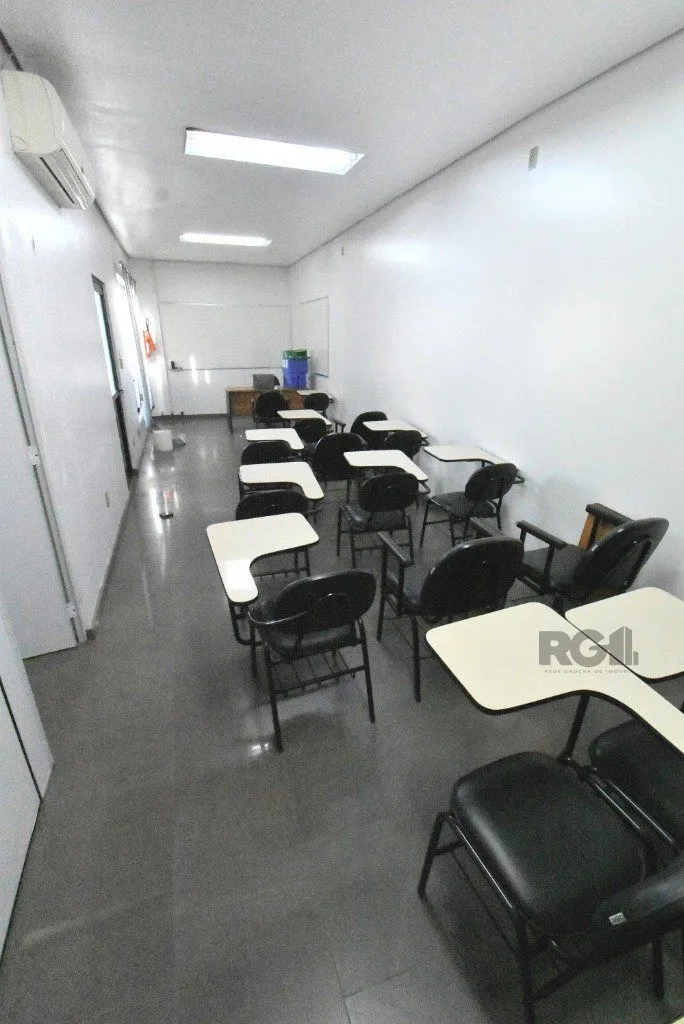 Imagem PRÉDIO - 319,00 m² - MENINO DEUS