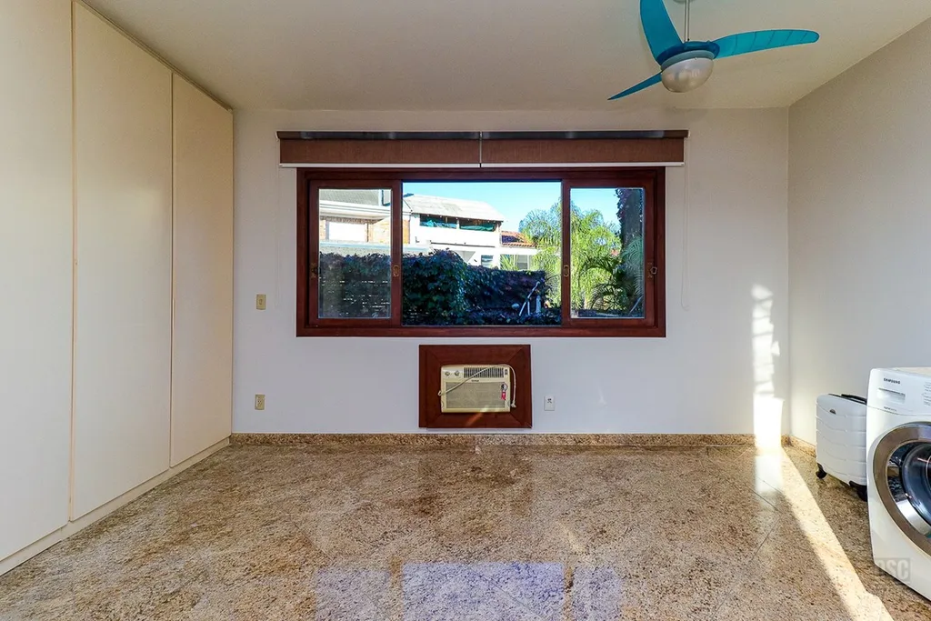 Imagem Casa de Condomínio em Chácara das Pedras