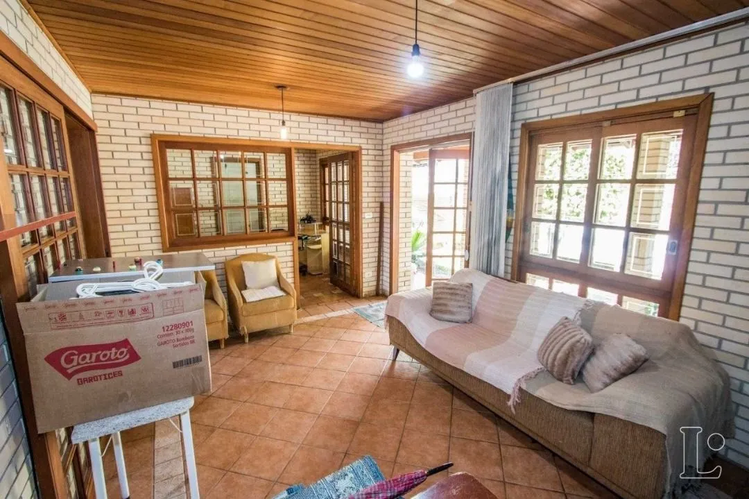 Imagem Sobrado à venda com 3 quartos, 1 suite, 4 vagas de garagem - Vila Conceição