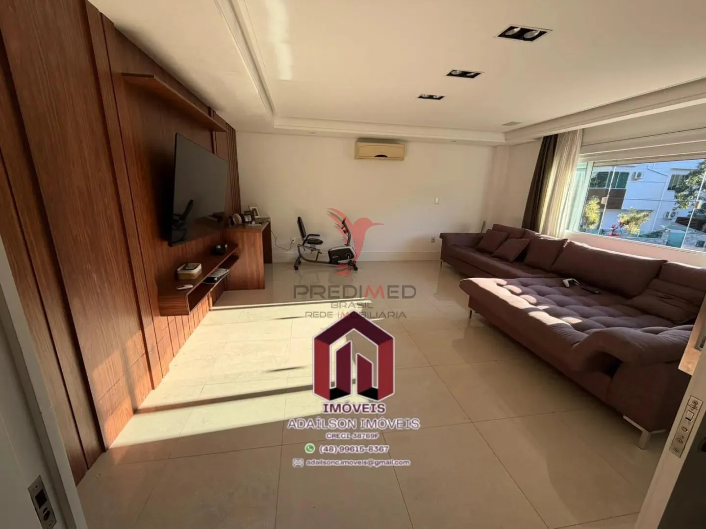 Imagem Linda casa com dormitórios um suite a venda em Florianópolis bairro córrego Grande