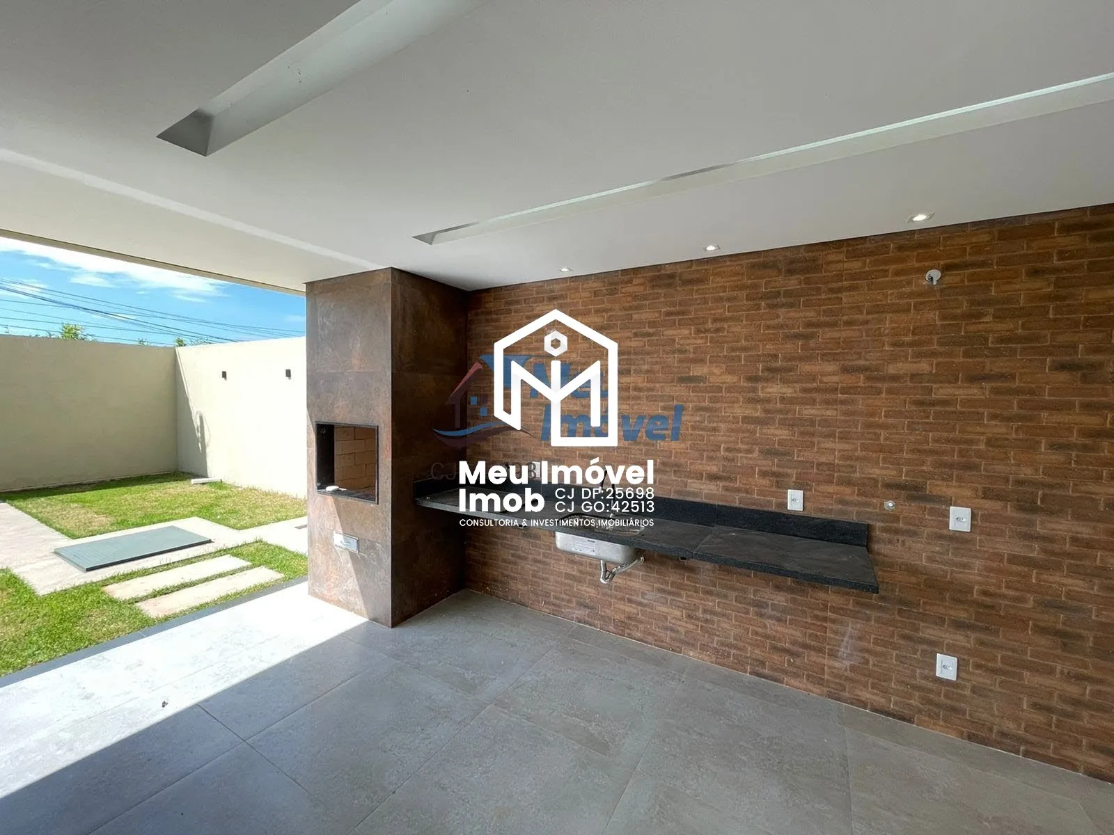 Imagem Casa 4 Quartos 4 suítes Alto Padrão 2 Vagas 260m² Arniqueira