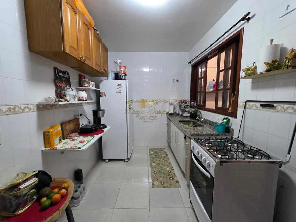 Imagem Casa em Condomínio para Venda em Teresópolis / RJ no bairro Iucas