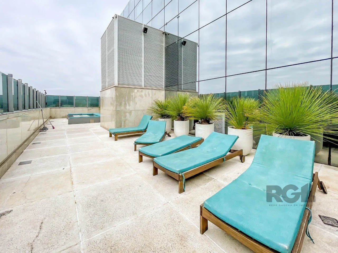 Imagem APARTAMENTO DE 38M² COM 1 DORMITÓRIO E 1 VAGA - BAIRRO PRAIA DE BELAS