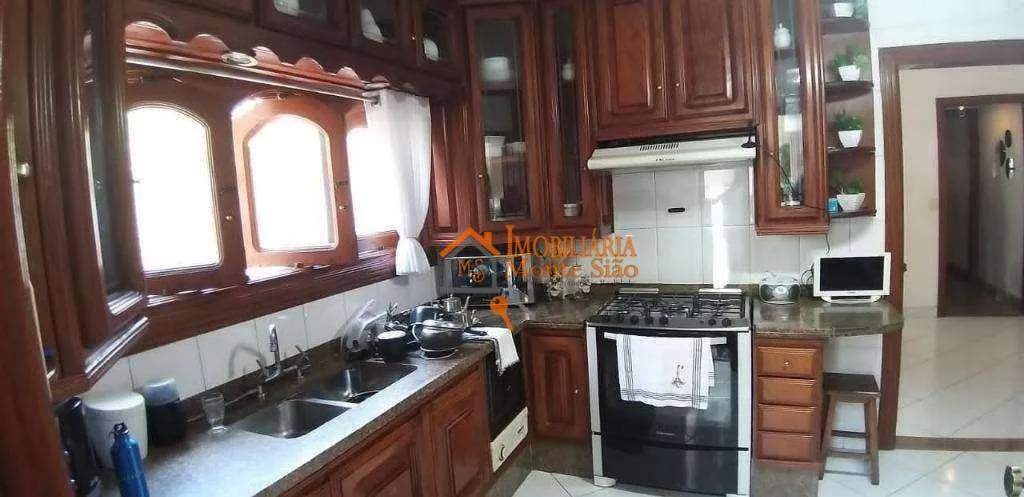 Imagem Sobrado com 3 dormitórios à venda, 155 m² por R$ 720.000,00 - Parque Continental - Guarulhos/SP