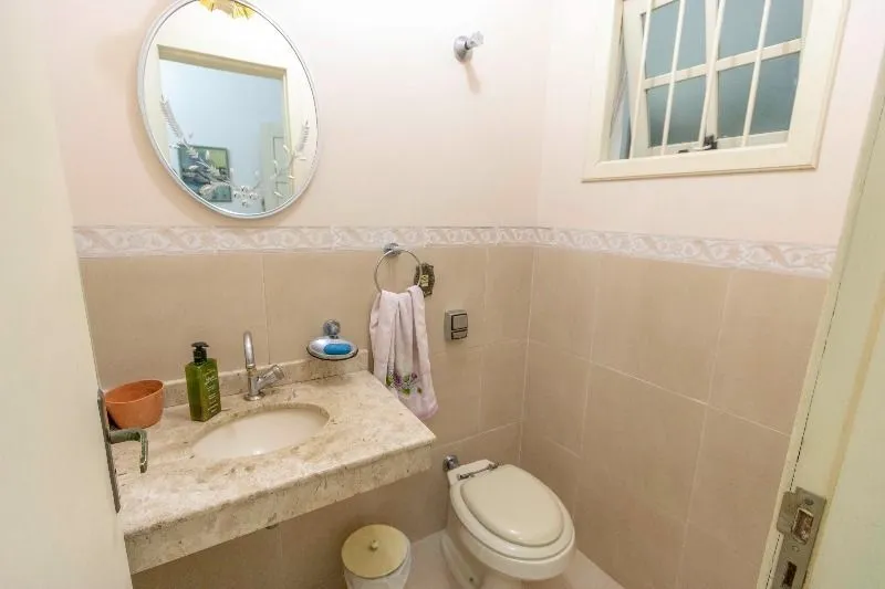 Imagem Casa para Venda - 231.72m², 4 dormitórios, sendo 1 suites, 3 vagas - Tristeza