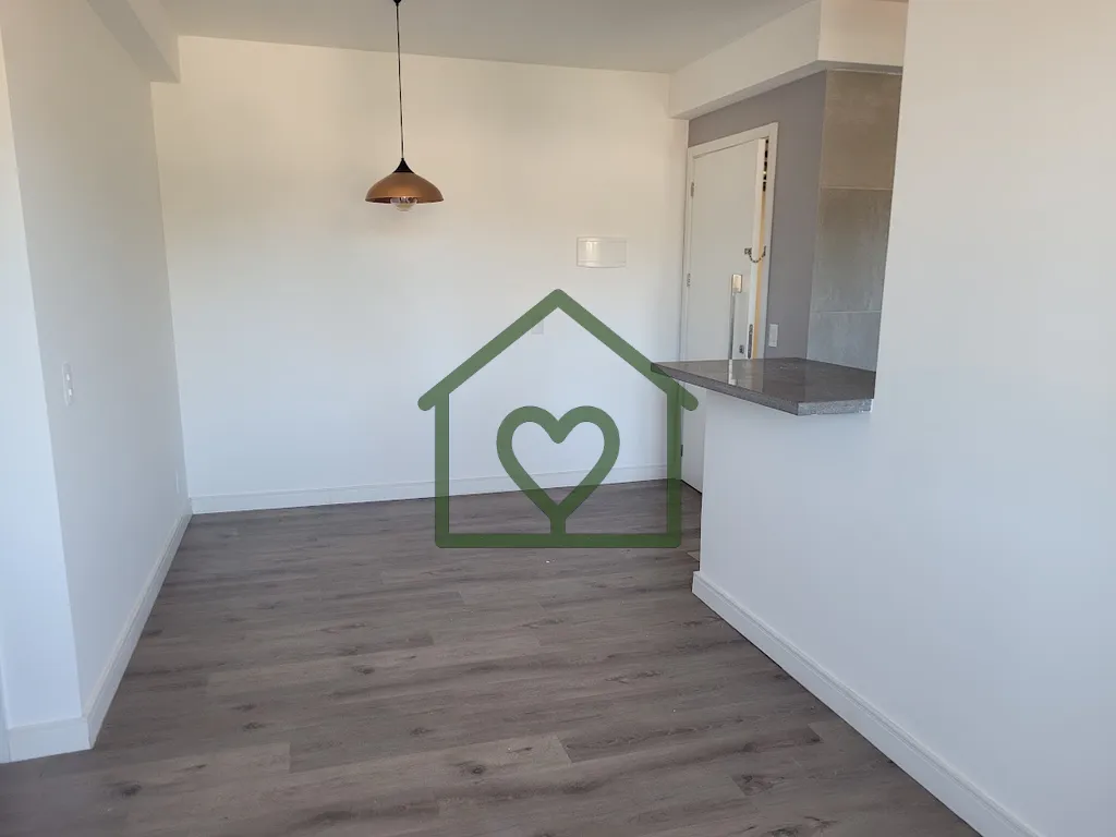 Imagem Apartamento 2 dormitórios com sacada e churrasqueira em localização estratégica! Se você busca ...