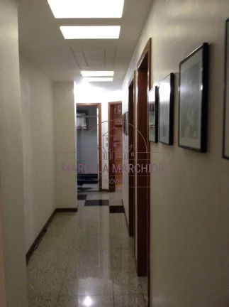 Imagem 4 Quartos (2 Suítes), 278m², Frente, Sol da Manhã, Vista Livre,DCE, Montado