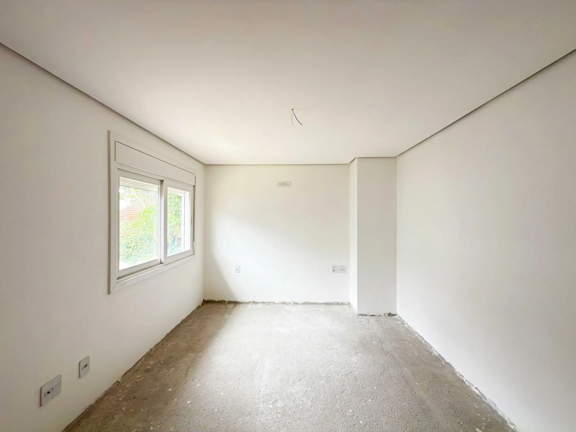 Imagem Vende-se casa em condomínio com 4 dormitórios (2 suítes), 3 vagas - Tristeza