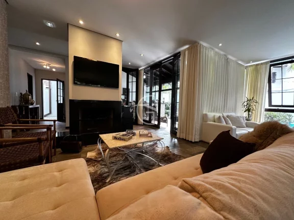 Imagem CASA RESIDENCIAL em JOINVILLE - SC, AMÉRICA