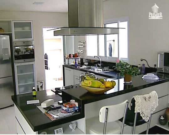 Imagem CASA NO CONDOMÍNIO TERRAS DE SÃO CARLOS (4 SUÍTES) COM CLOSET E SACADA EM JUNDIAÍ SP