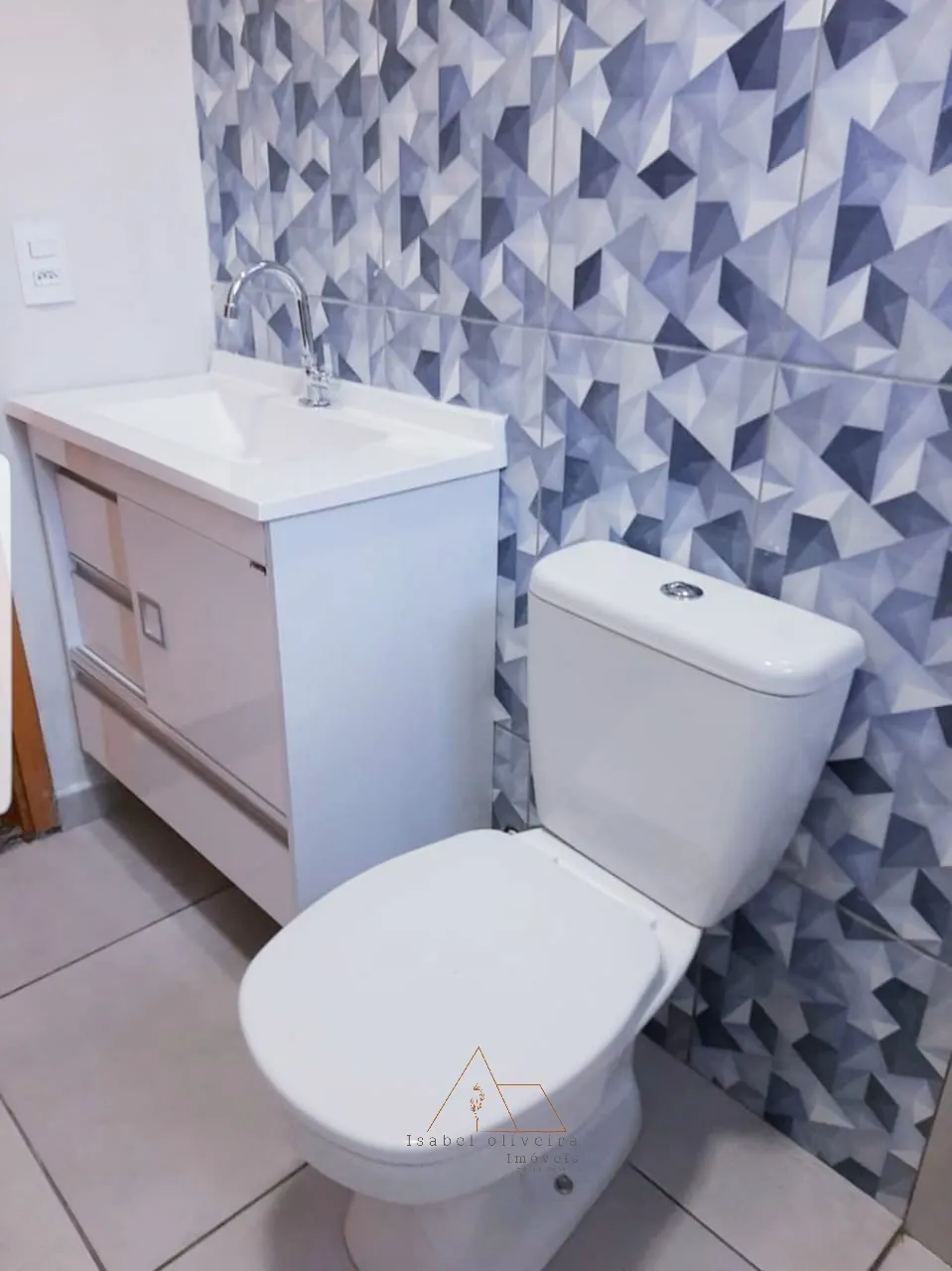 Imagem Excelente oportunidade: Casa à venda em Itu-SP, Vila Lucinda/Romana, 3 quartos, 1 suíte, 1 sala, 2 banheiros, 2 vagas, 81,60m².