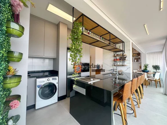 Imagem Apartamento com 2 dormitórios à venda, 90 m² por R$ 1.797.000 - José Menino - Santos/SP