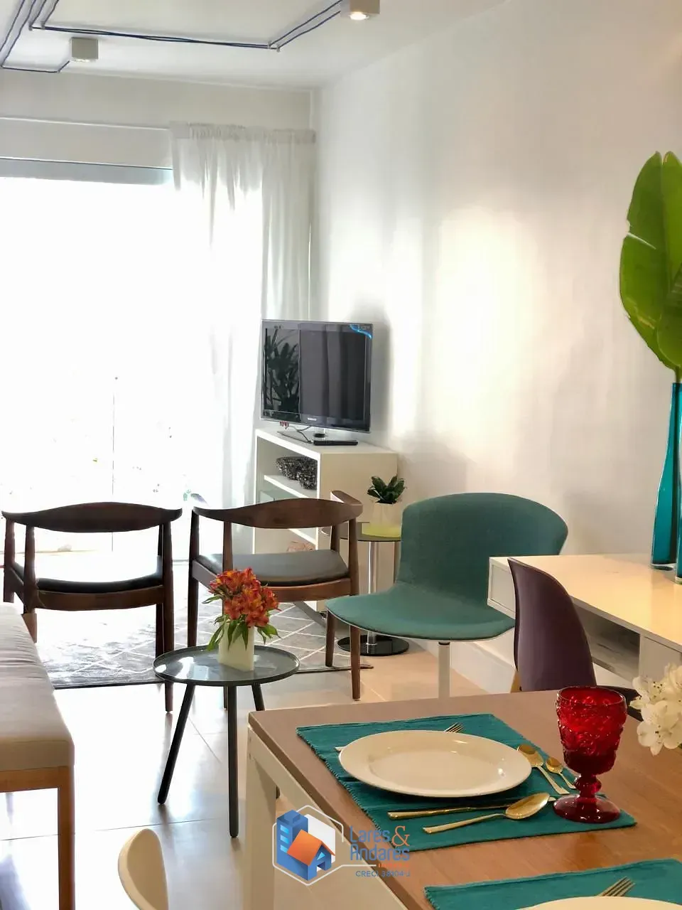 Imagem Apartamento para venda e locação em Itaim Bibi com 2 quartos, sendo 2 suítes, 62m²