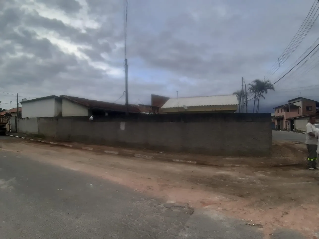 Imagem Terreno à venda Vila São Benedito, Pindamonhangaba - SP
