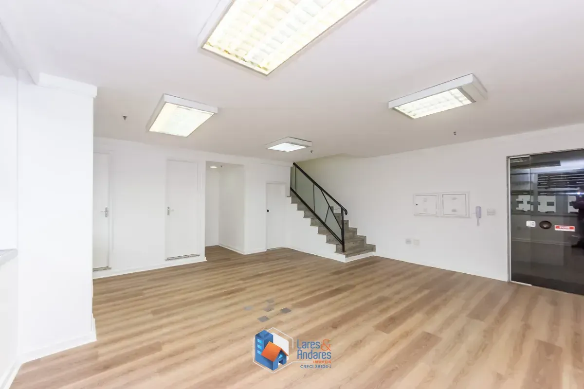 Foto do imóvel Conjunto comercial para venda e locação em Indianópolis, 211m² em Alameda dos Nhambiquaras