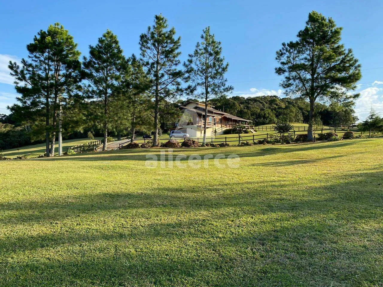 Terreno rural de 2.692m²,natureza, tranquilidade, segurança e uma estrutura em Condomínio com Lagos, Cachoeira e Estrutura Completa em Rancho Queimado em Condomínio Rancho Queimado, 16 - Vargedo, Rancho Queimado - SC