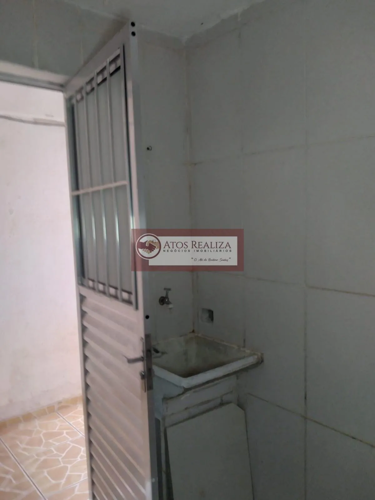 Imagem QUARTO E COZINHA PARA LOCAÇÃO NO JARDIM REPRESA, REGIÃO DO RIO BONITO. VALOR R$ 600,00. AGENDE UMA VISITA.
