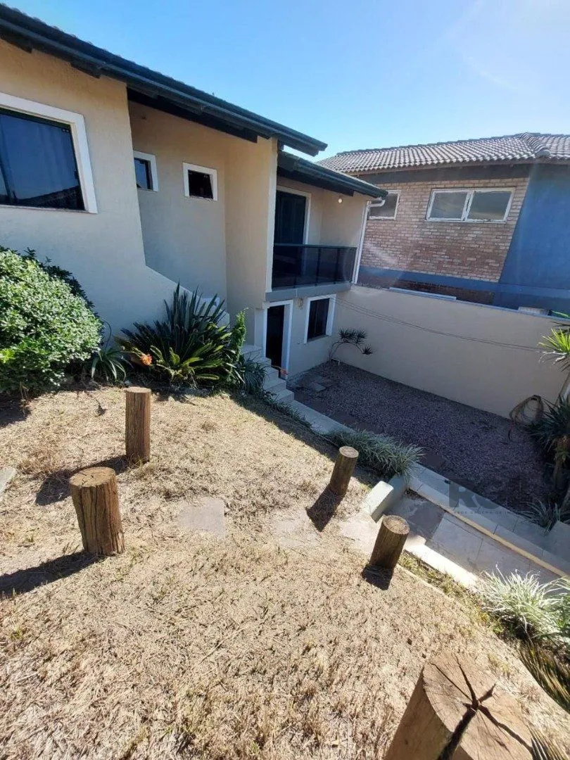 Imagem Casa a beira mar de Imbe na frente calçadão . Mobiliada , super bem conservada . Composta por 4 dormitórios sendo 1 suíte
