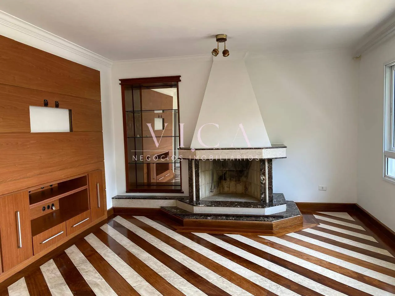 Imagem Alphaville|Resid 02 |Casa 4 suítes, piscina e lazer| R$20.000 Aluguel mês