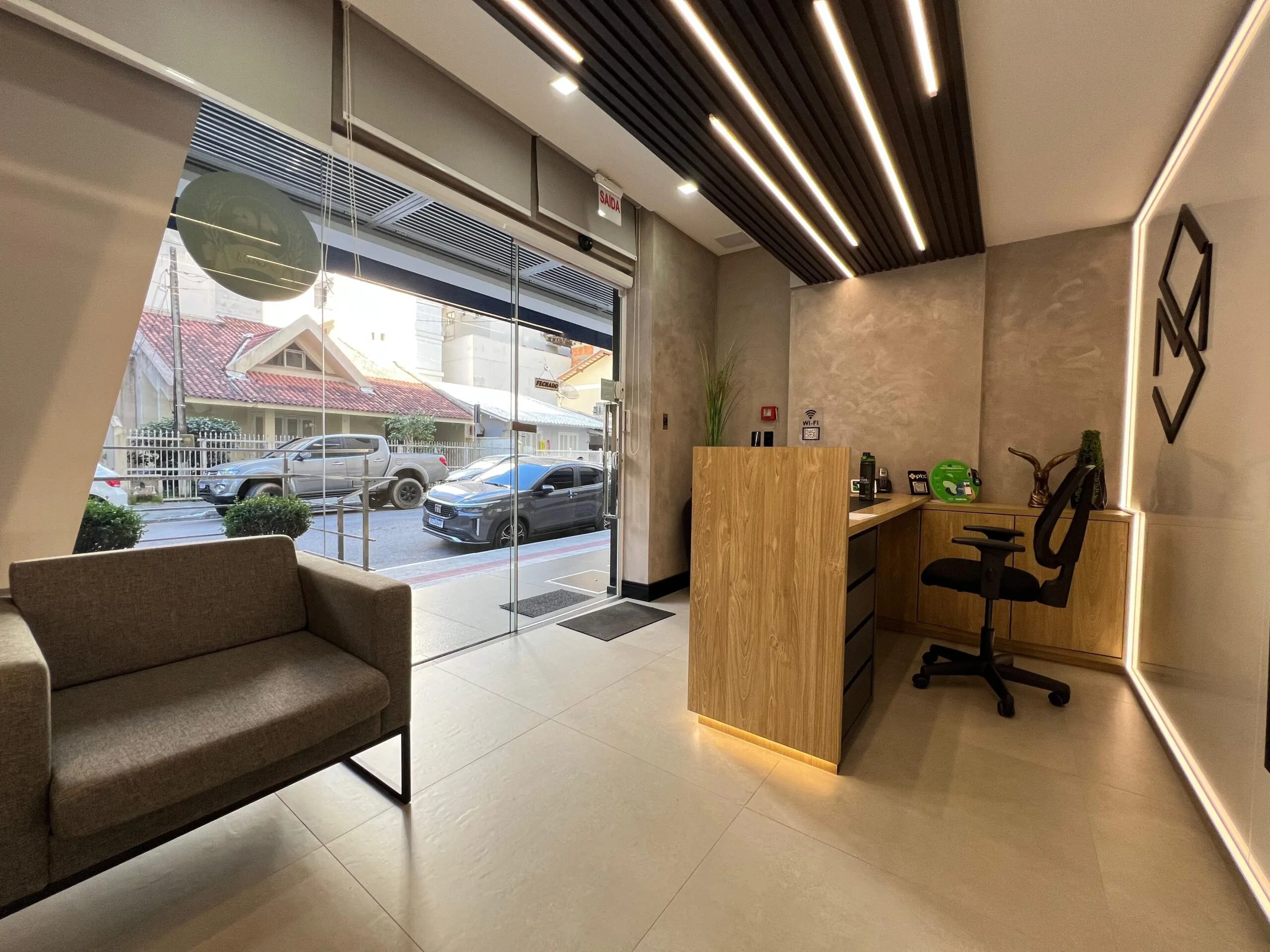 Imagem Sala Comercial à venda com 100m2 por R$ 1.900.000,00