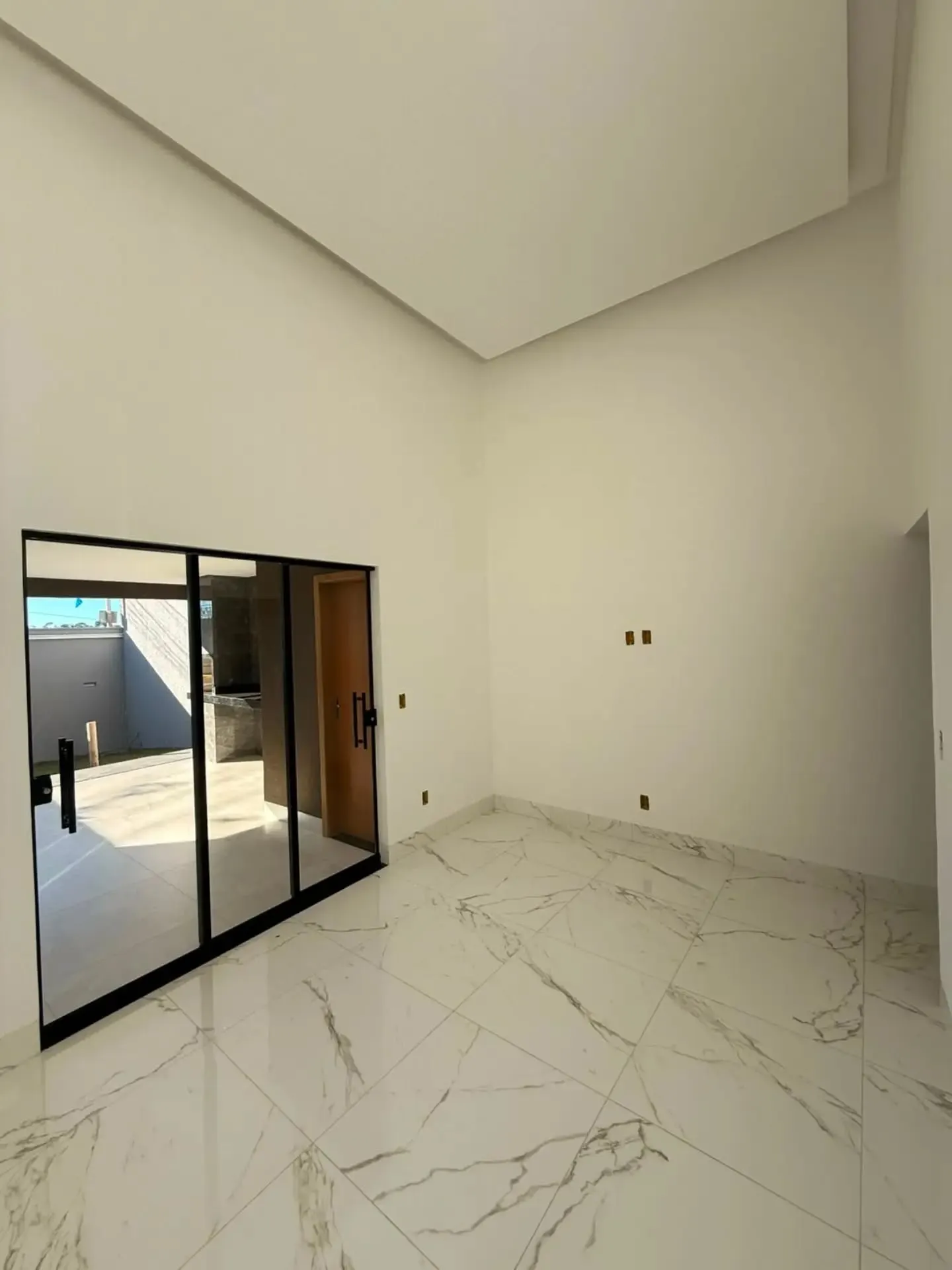 Imagem Casa 3/4 Sendo 1 Suite No Setor Tocantins
